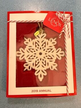 Lenox 2019 Annual Snow Fantasies Snowflake Ornament
